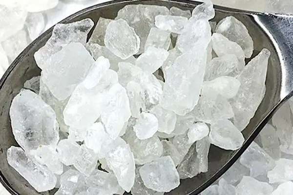 Thời gian cho đường phèn vào yến chưng phù hợp để giữ nguyên dưỡng chất và hương vị